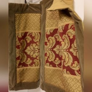 Victoria Classics Ltd Shams Parsley Tapestry Green Red 27"x33